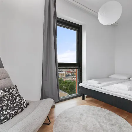 아파트 New 12th Floor 2br - Stunning Skyline Views 오울루