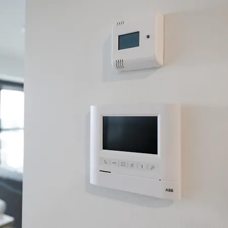 아파트 New 12th Floor 2br - Stunning Skyline Views